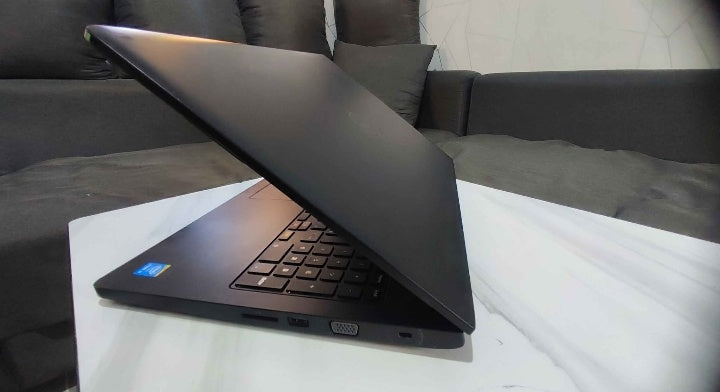 Dell Latitude Corei5 5th Gen